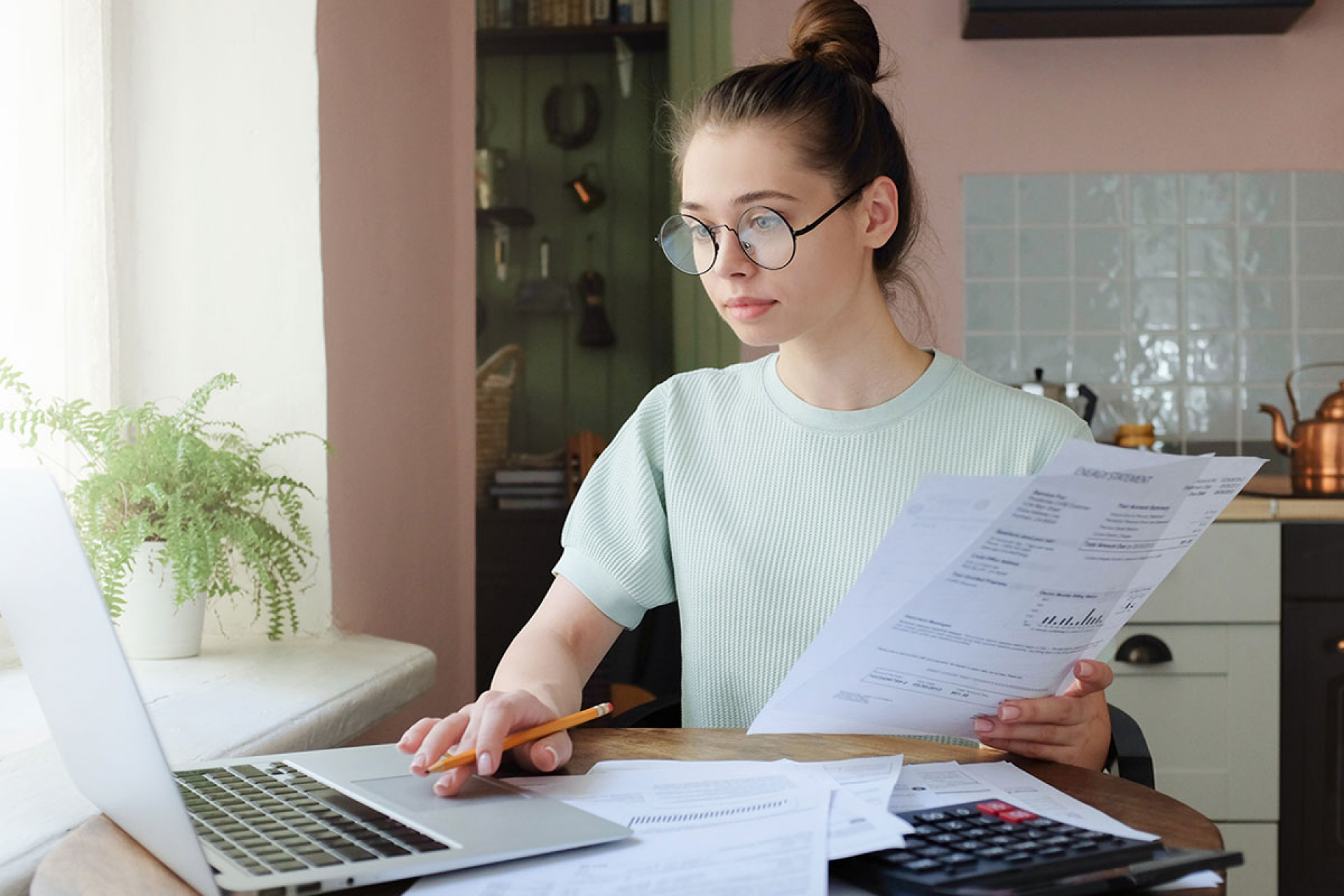 Сайт для самозанятых. Самозанятый человек. Самозанятые. Самозанятые картинки. Самозанятые женщины.